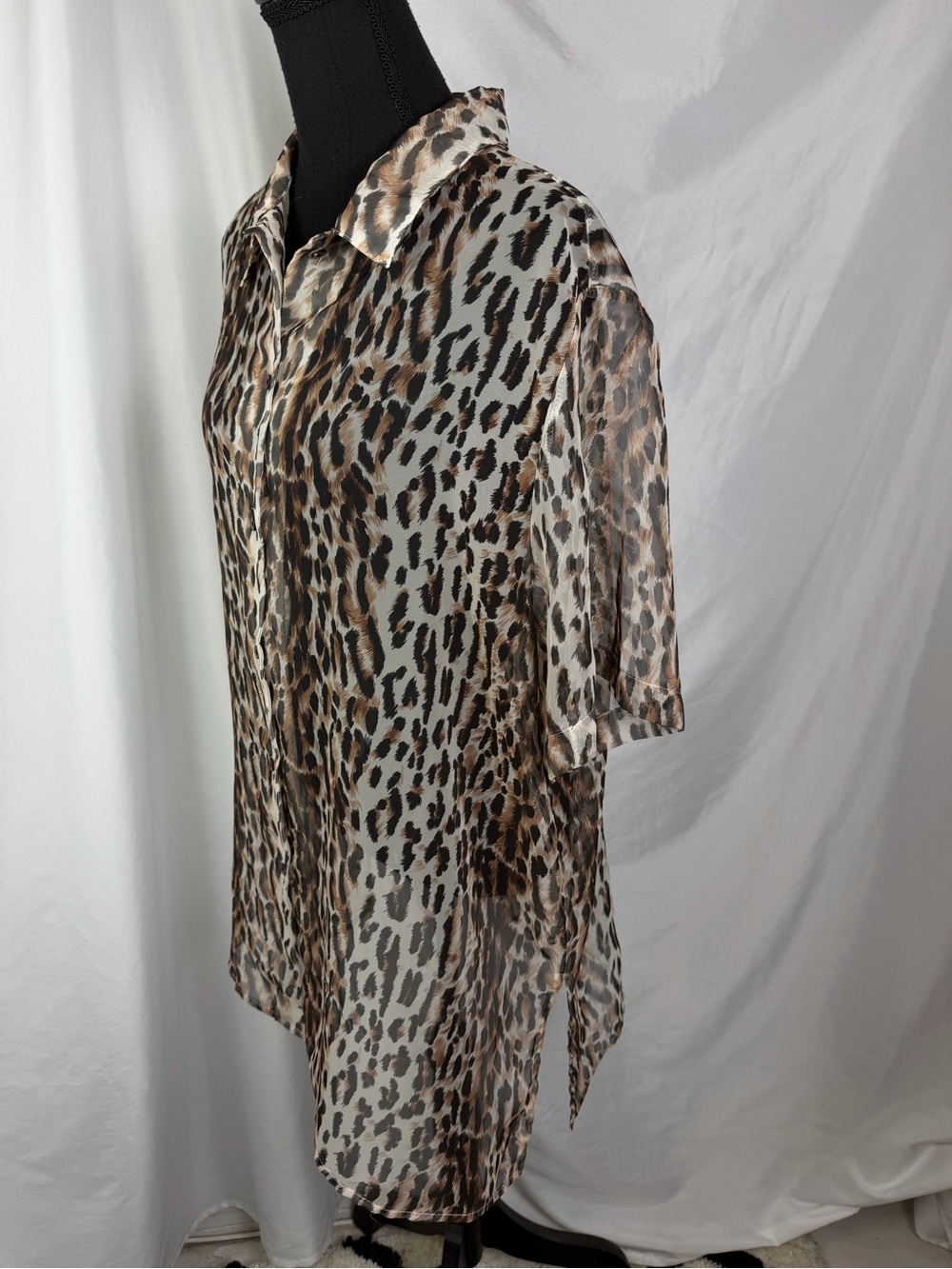 Vintage Notations Sheer Leopard Print Button Up Blouse Oversized Glam XL-2X - Picture 9 of 10
